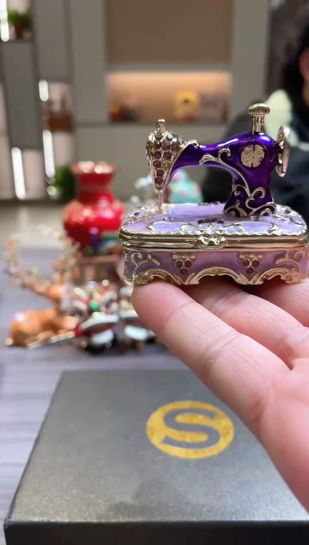 摆件珐琅彩七宝烧首饰盒