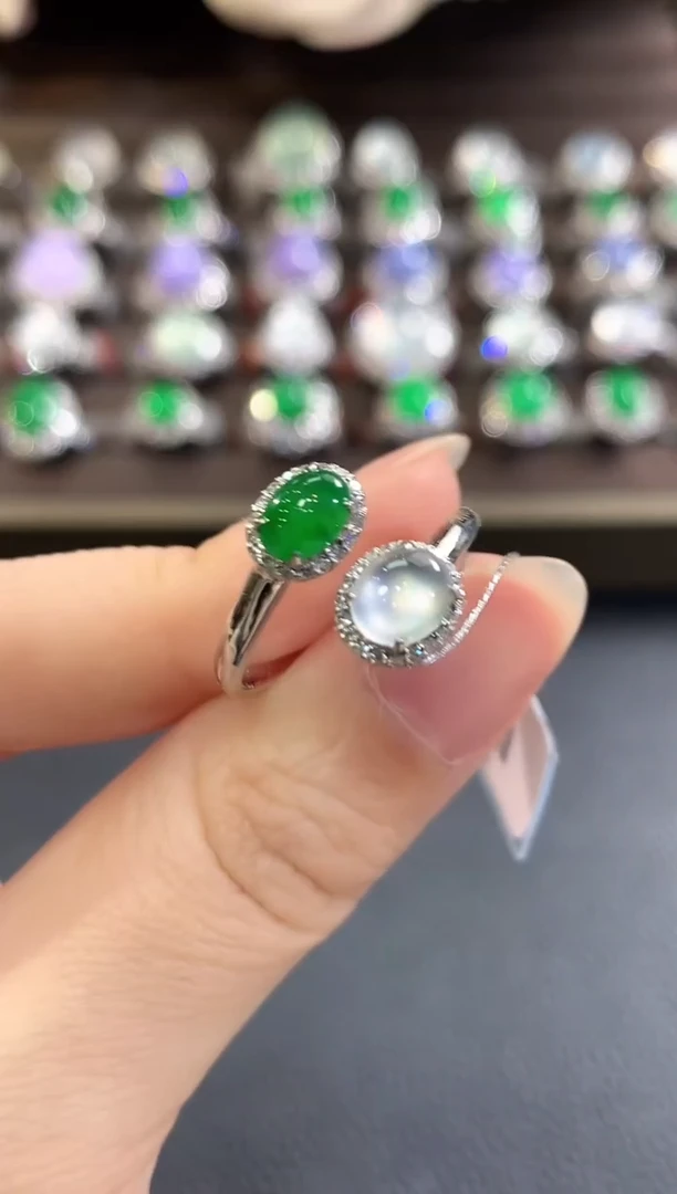 18K金镶嵌戒指翡翠d93