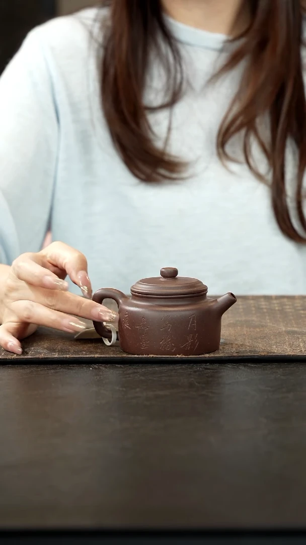 茶壶紫砂150cc天青泥刻绘德钟