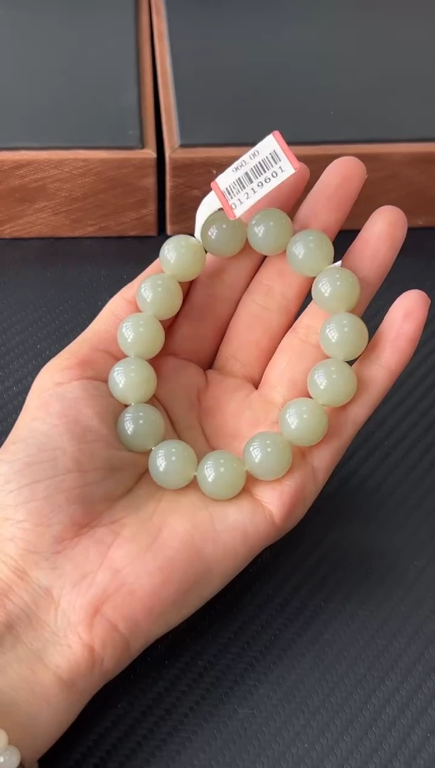 【闪购商品】未镶嵌和田玉手串且末微色差近矿卡14