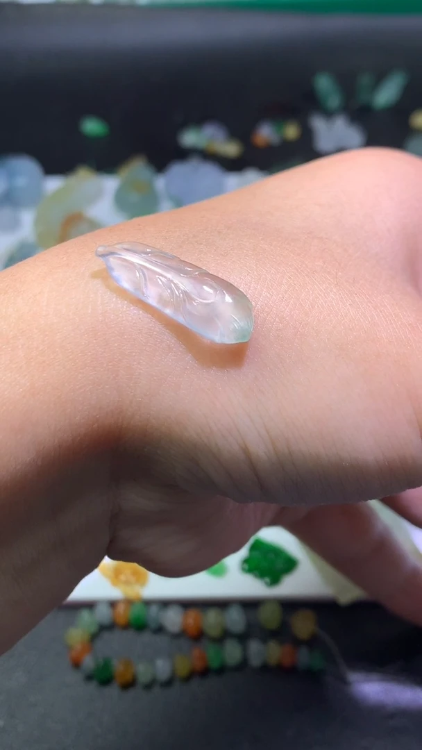 未镶嵌定制翡翠毛货