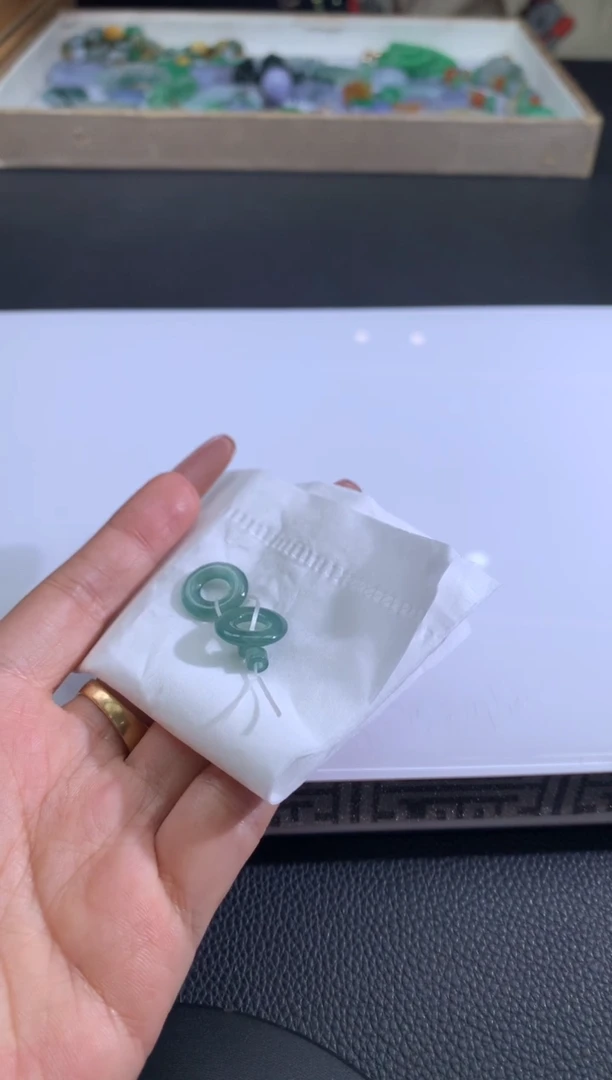 【闪购商品】定制翡翠未镶嵌翡翠