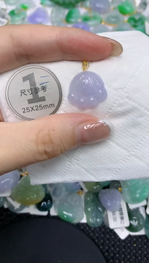 颈饰18K金镶嵌翡翠111111111