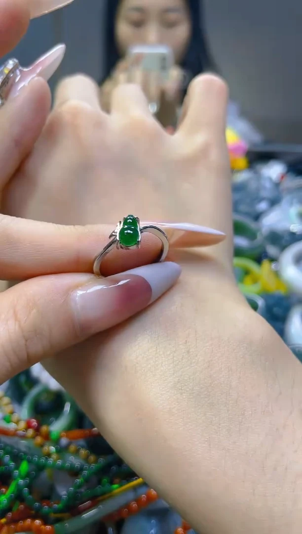 翡翠未镶嵌颈饰/L/翡翠A货一图一物