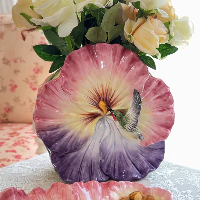 方亚陶瓷三色堇花瓶工艺品家居礼品新房送礼装饰品电视柜玄关花瓶