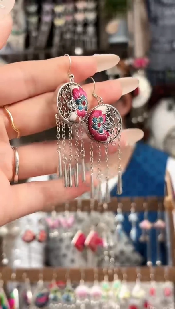 织绣民族风非遗老绣饰品450