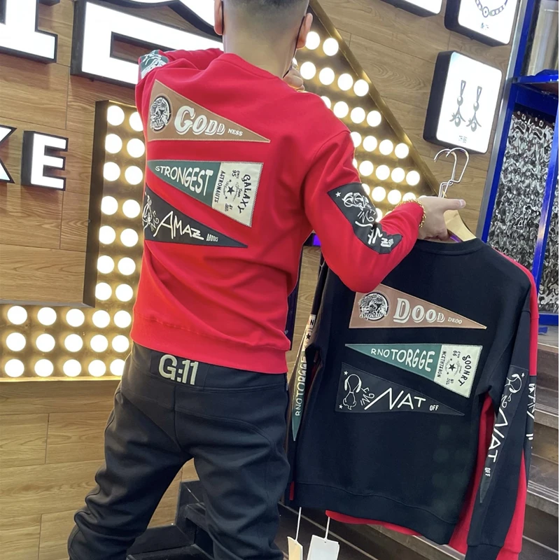 2025秋冬新年款潮流中国红印花休闲百搭男士卫衣圆领上衣潮牌男装