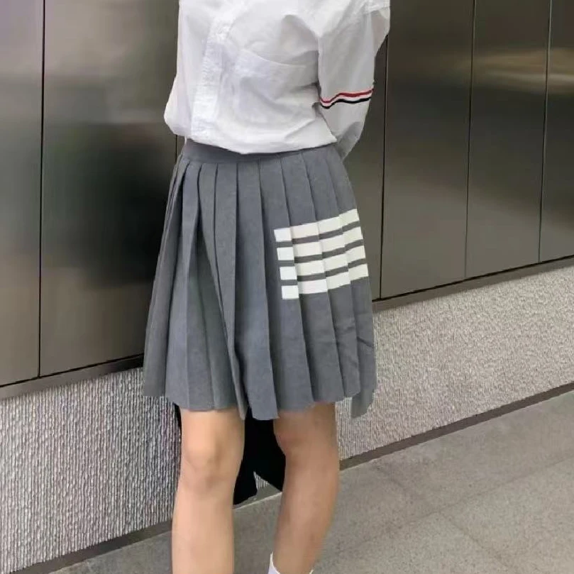 未使用 THOMBROWNE 纯色四条纹百褶短裙 夏季 灰色/38-42