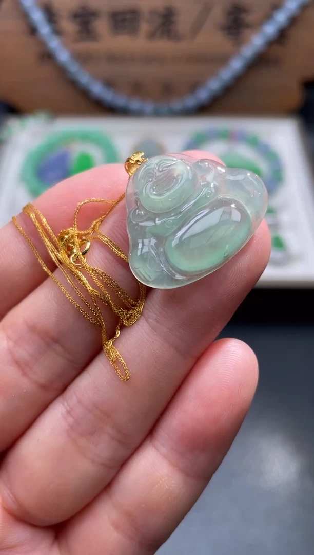 【闪购商品】翡翠颈饰18K金镶嵌60............