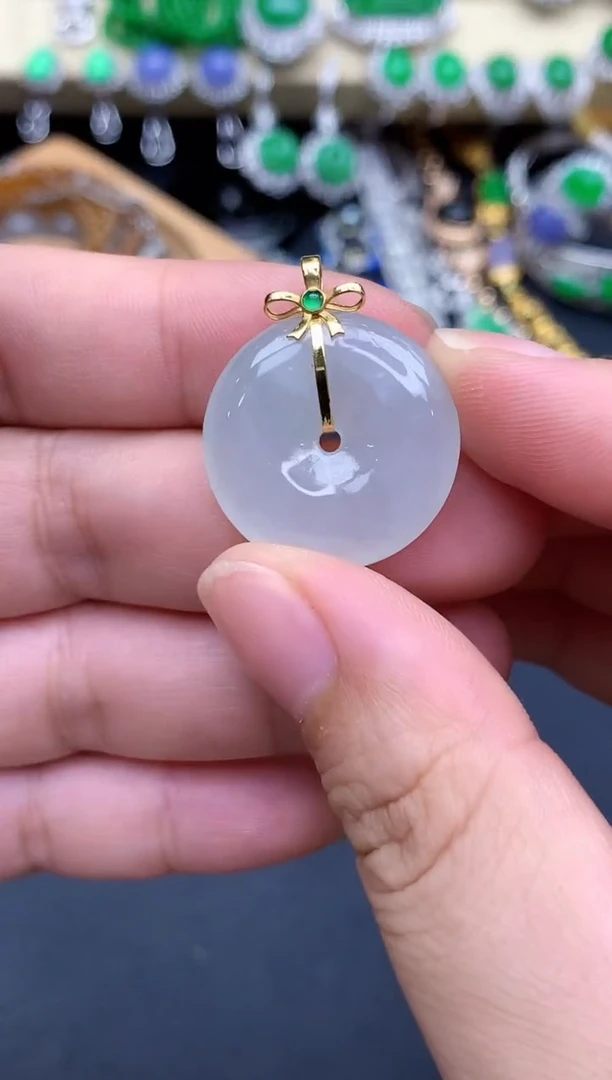 颈饰18K金镶嵌翡翠118-春日珠宝