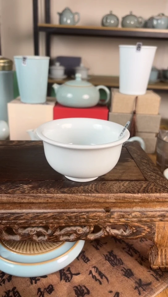 杯055号月白压手杯微微不完美