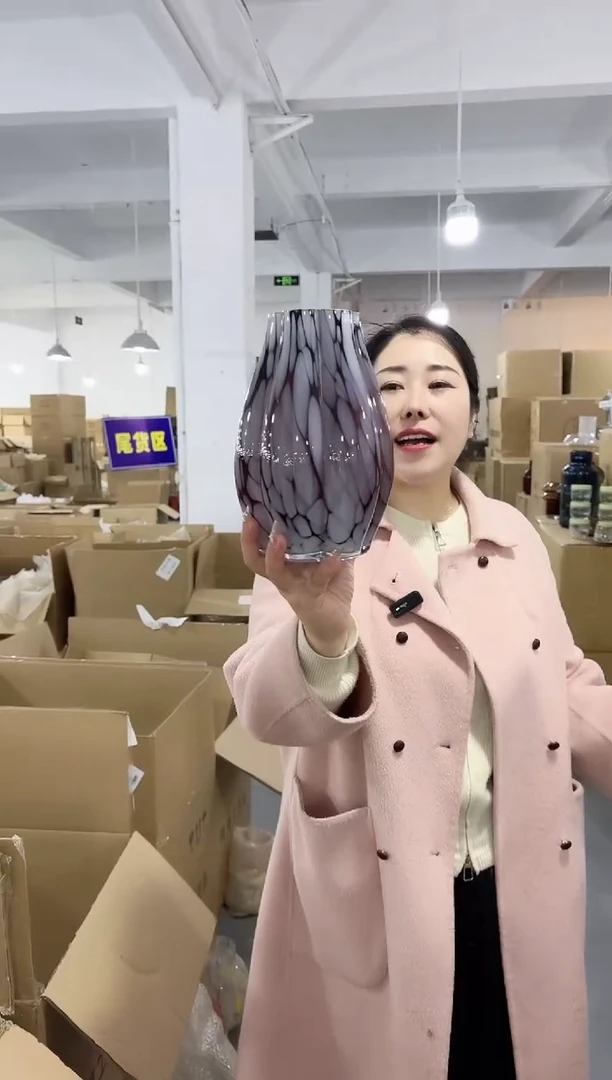 【闪购商品】玻璃唐总花瓶厂微瑕-SNMV