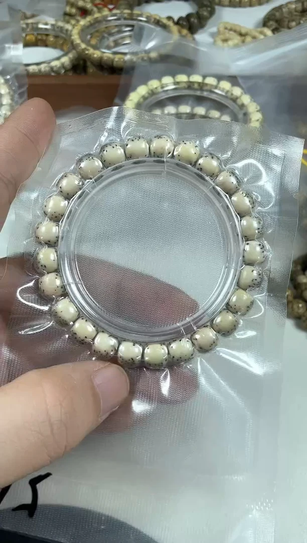 手串星月菩提高货 原生态石玉料河豚单圈9*8