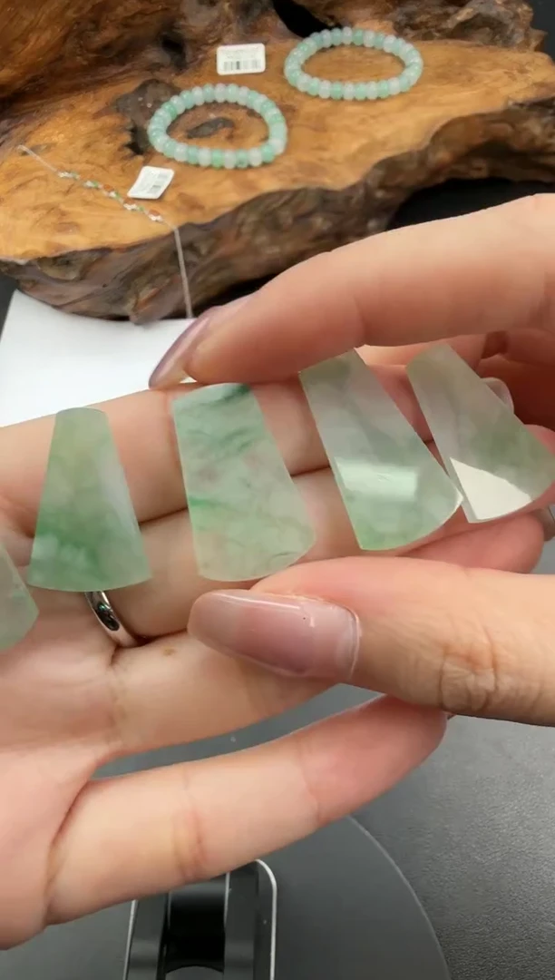 吊坠(不含链)未镶嵌翡翠翡翠饰品（多样性发货一件）-95