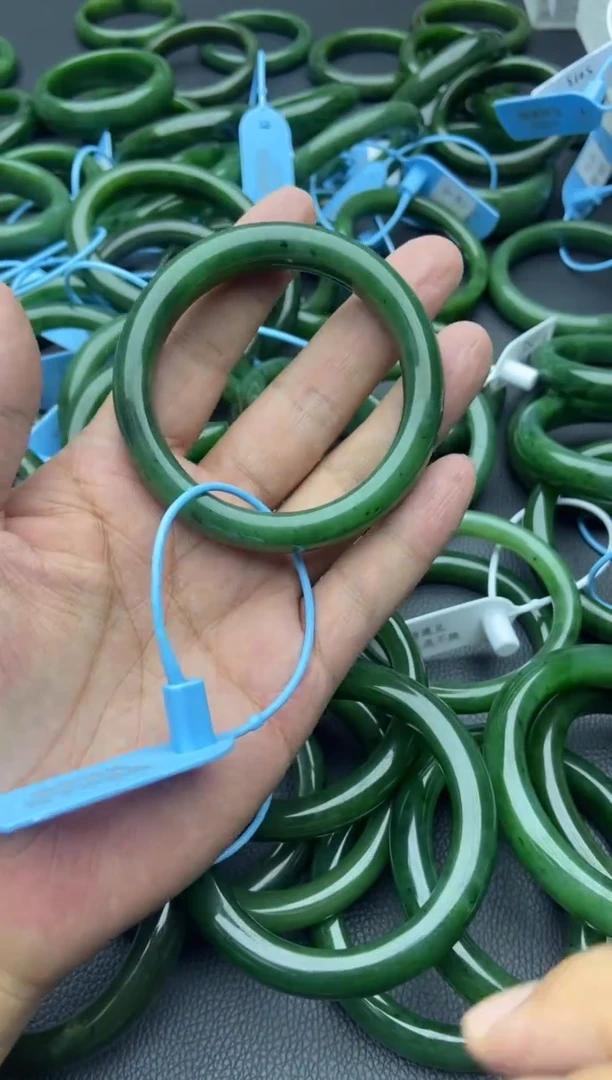 未镶嵌手镯和田玉（碧玉）58-56.7