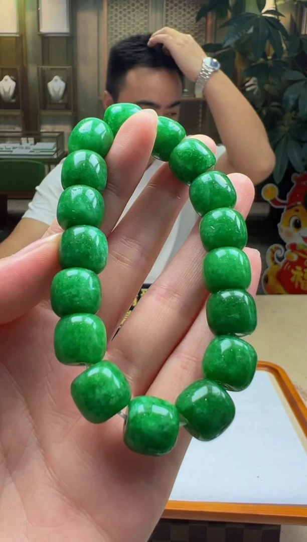 翡翠未镶嵌颈饰BQ2025-7-18-40