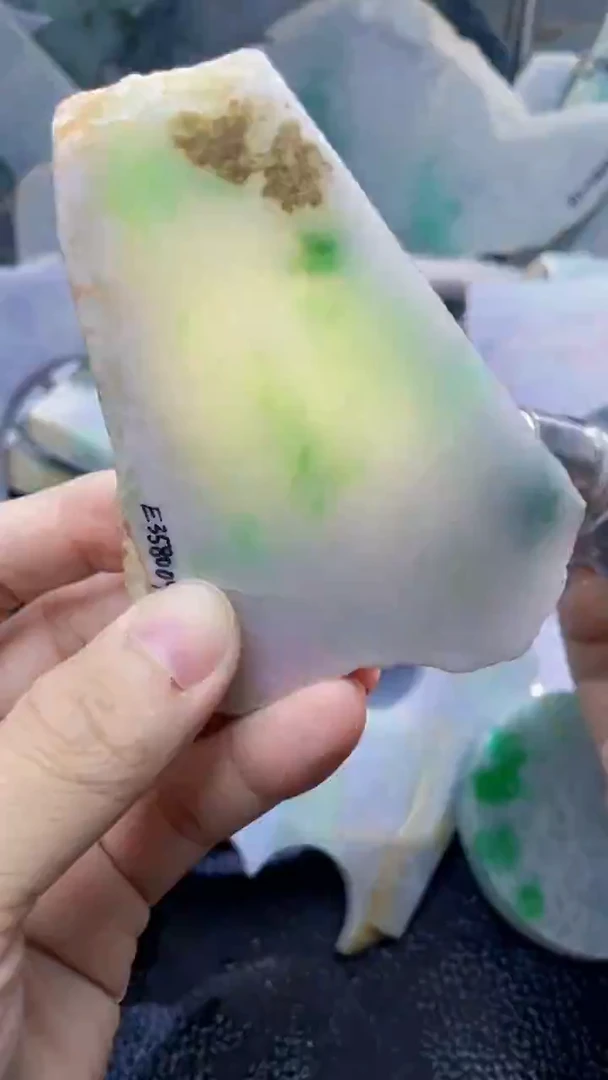 裸石翡翠天然A货翡翠板料