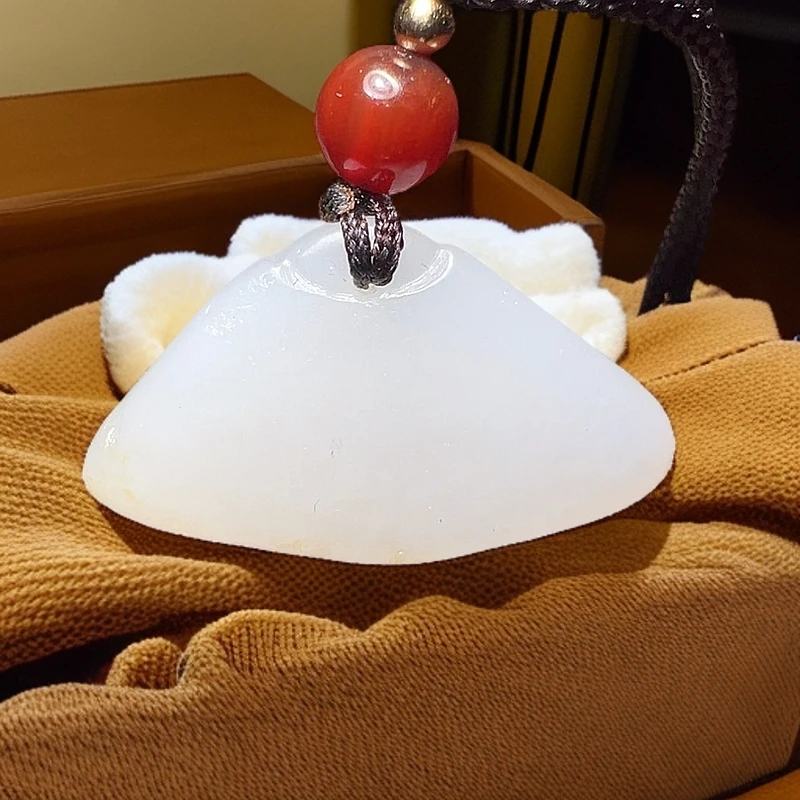 和田玉吊坠(不含链)未镶嵌