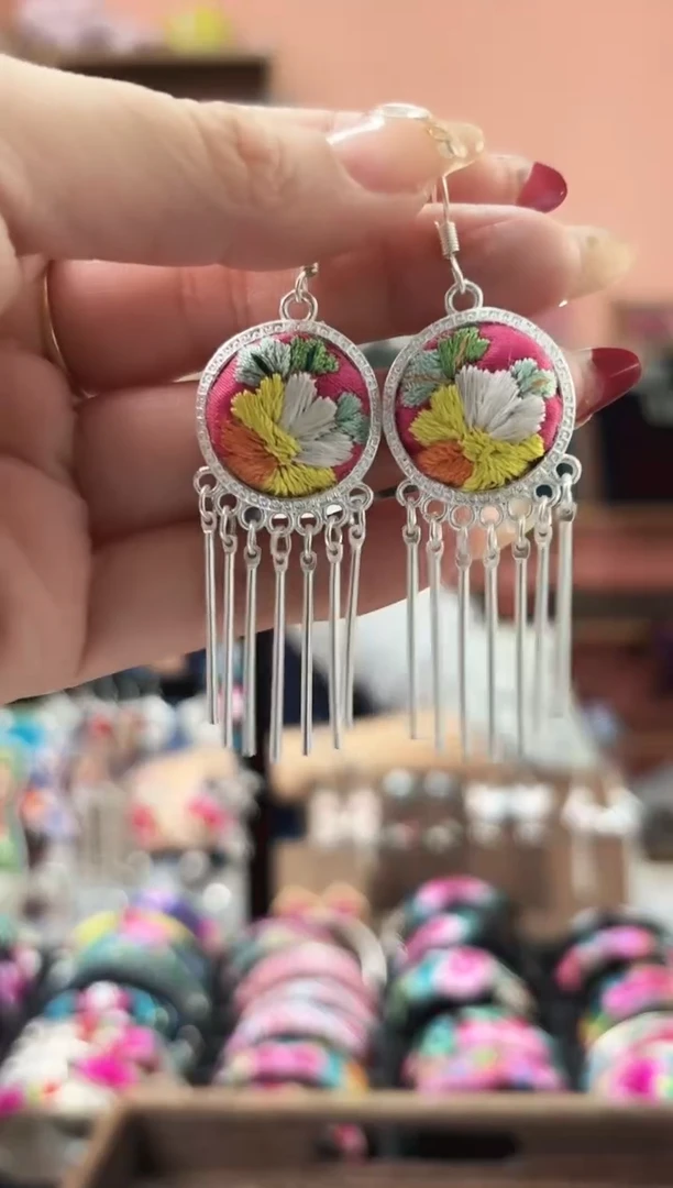 织绣艺枝独绣手工饰品296