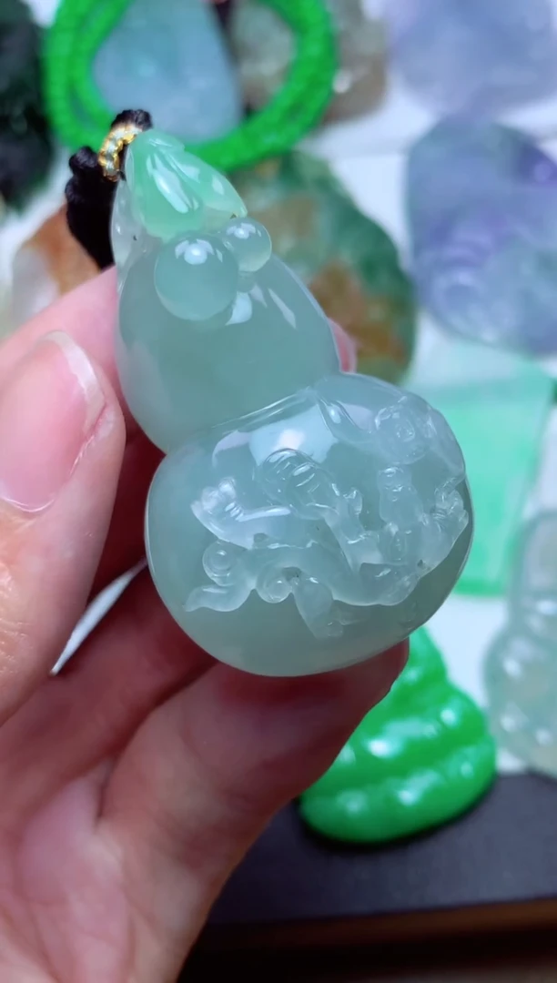 翡翠未镶嵌颈饰天然翡翠