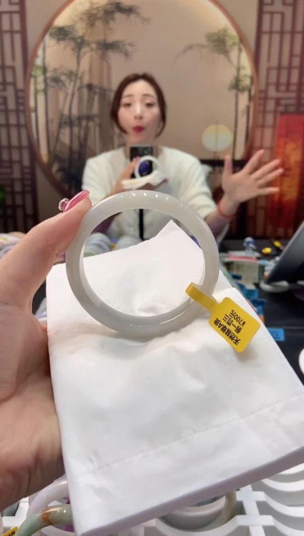 【闪购商品】翡翠手镯未镶嵌00009676