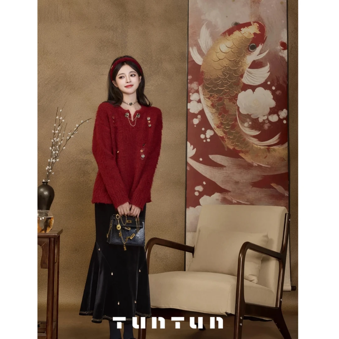吞吞穿搭日记【锦鲤】鱼跃衣间  新年秋冬复古精致亮片V领针织毛衣