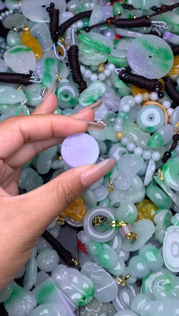 翡翠未镶嵌颈饰天然缅甸翡翠吊坠