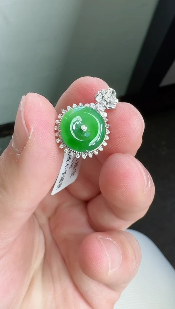 【闪购商品】翡翠颈饰18K金镶嵌寄售回流，不退不换