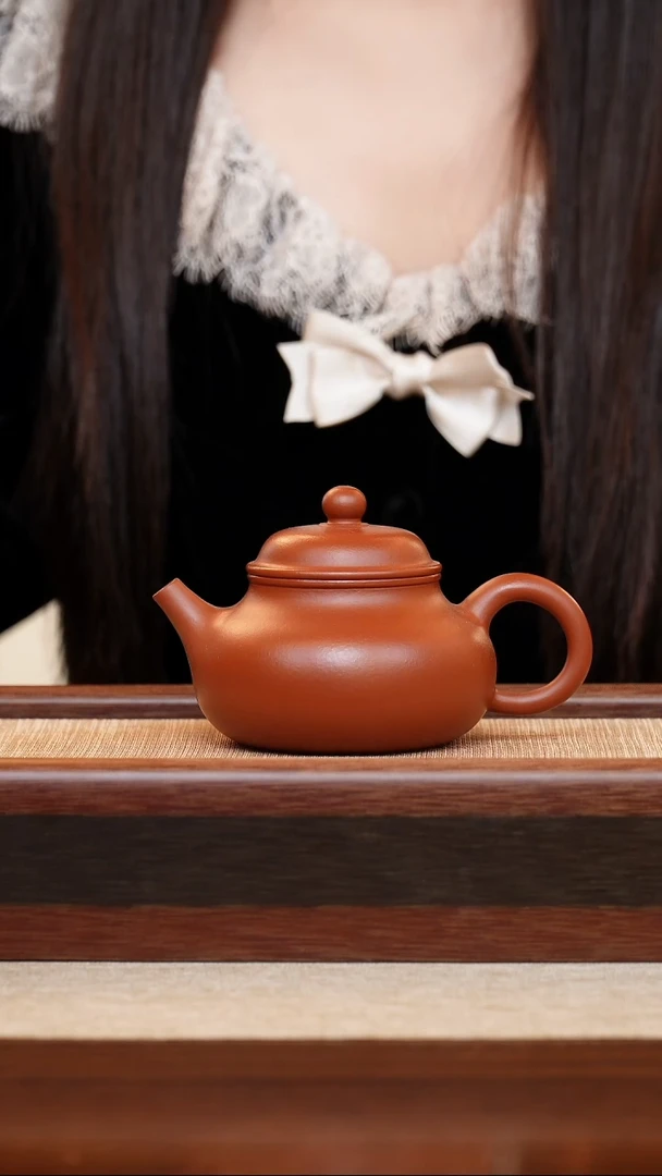 朱泥容天180cc宜兴手工紫砂壶