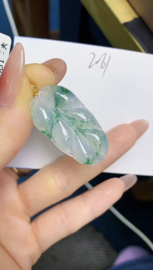 翡翠18K金镶嵌颈饰 天然缅甸翡翠A货