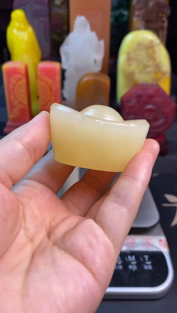 寿山石印石高山晶元宝