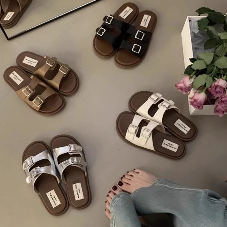 平底勃肯拖鞋女夏外穿2025新款软底高级感超火绝美银色博肯凉拖鞋