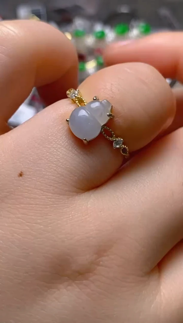 银S925镶嵌戒指翡翠百内无证书