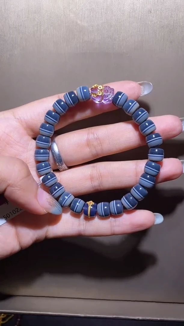 玛瑙/玉髓颈饰18K金镶嵌X