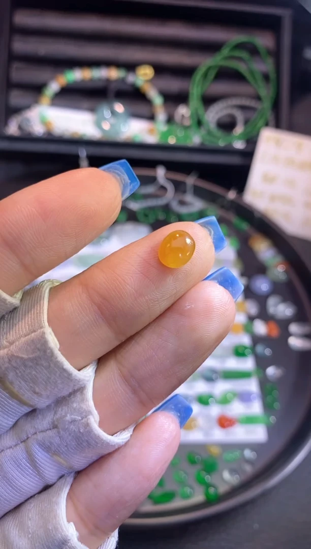 翡翠挂件未镶嵌蛋面1