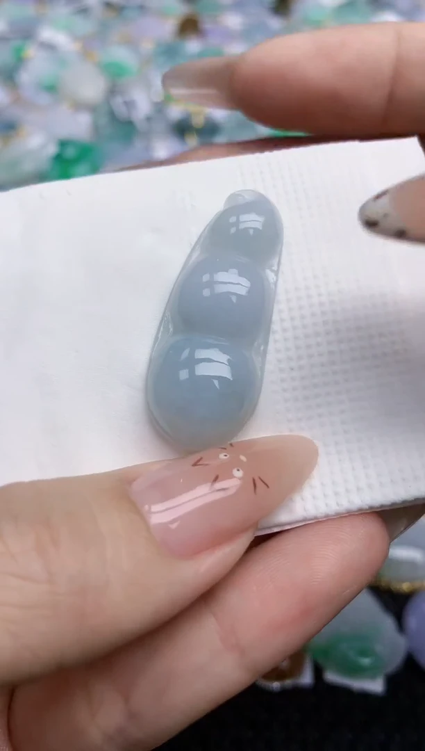 翡翠未镶嵌颈饰523   天然翡翠A货