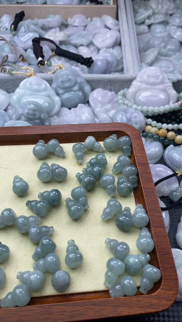 翡翠未镶嵌颈饰缅甸A货翡翠0HL