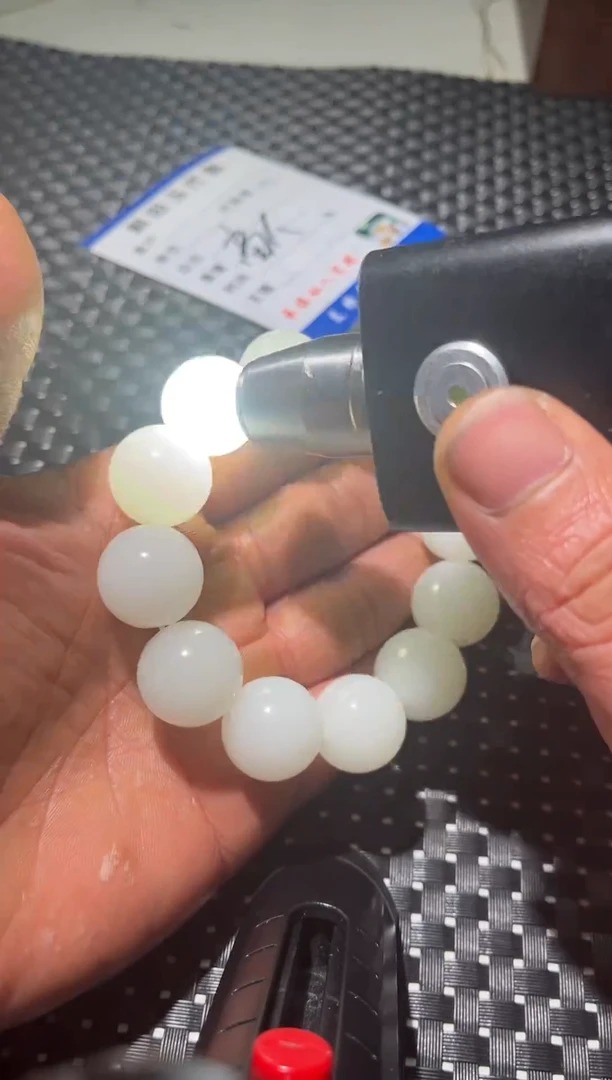 未镶嵌和田玉挂件1