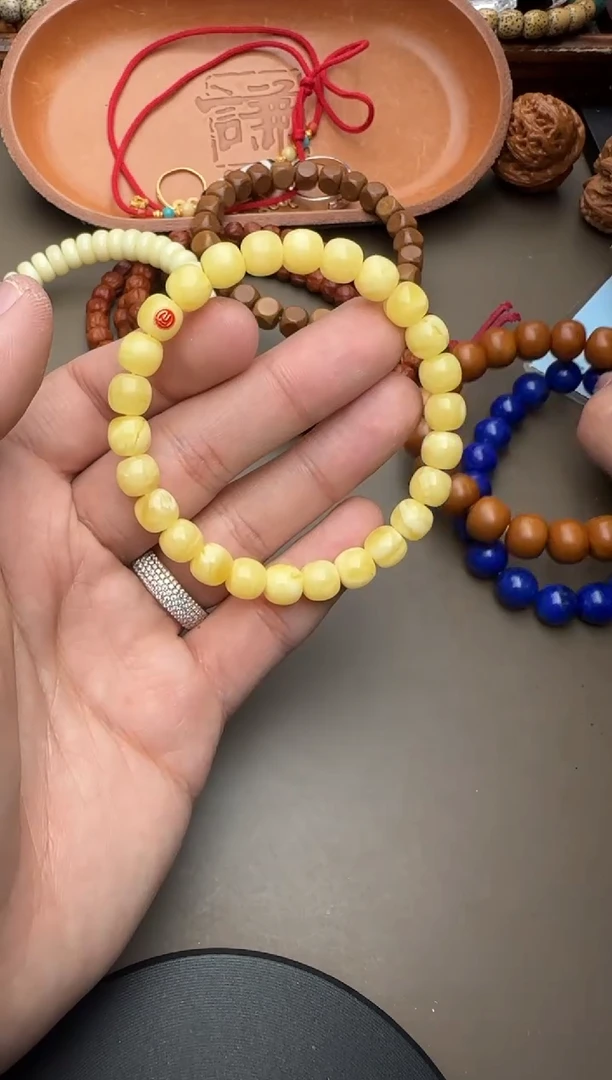 【闪购商品】蜜蜡裸石未镶嵌手串655444