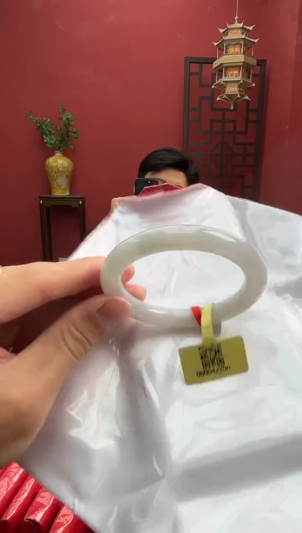 未镶嵌手镯（圆镯）翡翠翡翠手镯14