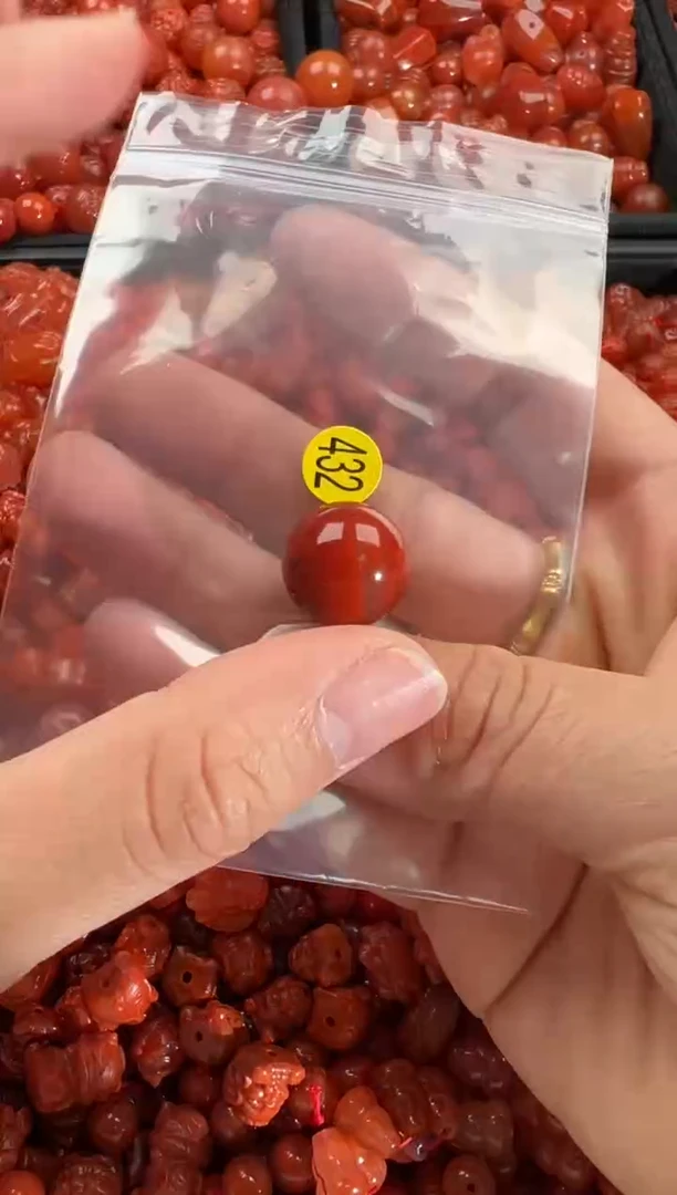 【闪购商品】南红玛瑙颈饰未镶嵌4