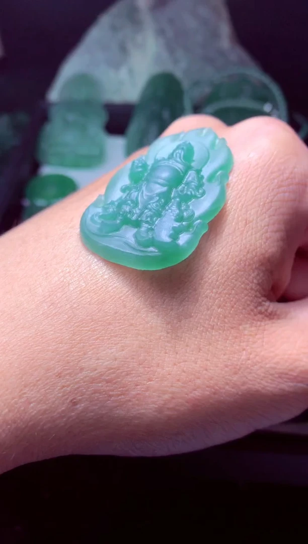 未镶嵌定制翡翠阿*天然翡翠A货吊坠 官方基地发货