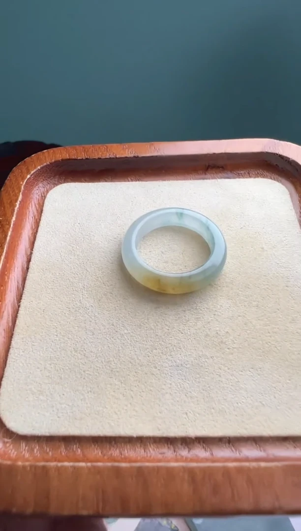 未镶嵌定制翡翠最*飘黄花戒圈