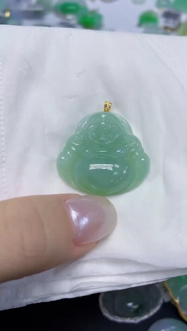 翡翠18K金镶嵌颈饰天然缅甸翡翠A货