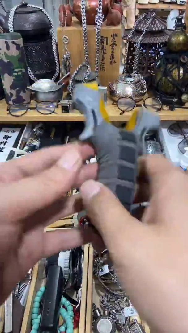 瓷片闪购商品  如图所示
