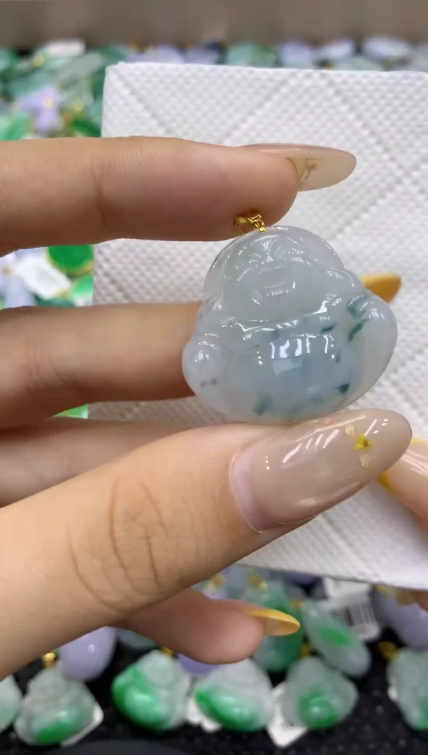 颈饰18K金镶嵌翡翠天然缅甸翡翠A货