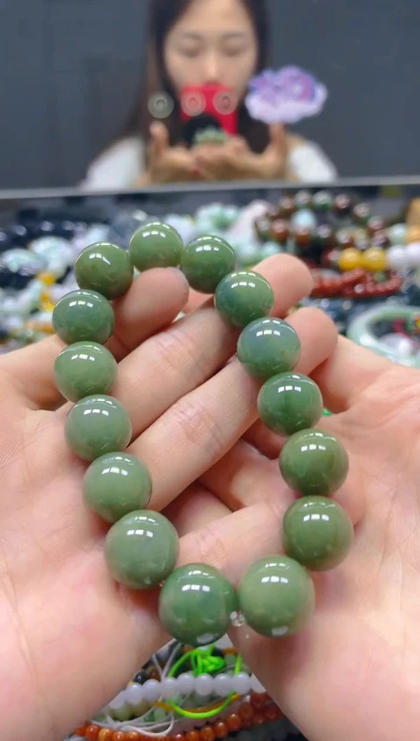 颈饰未镶嵌翡翠13MM/X/翡翠A货，一件也是批发价