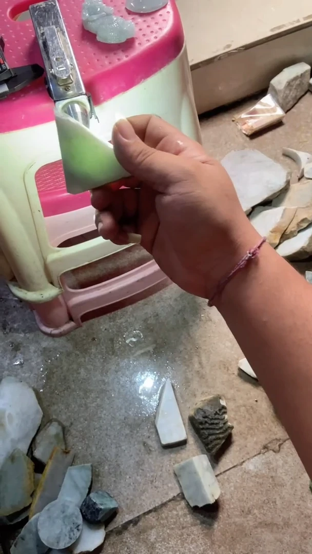 配石翡翠翡翠边角料未加工15