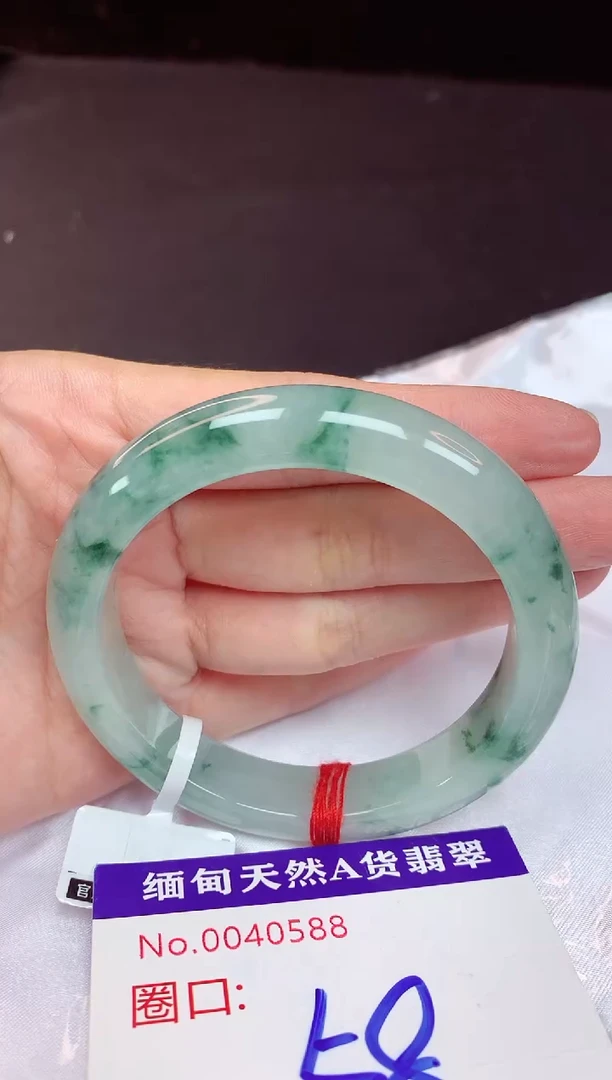 未镶嵌手镯翡翠58