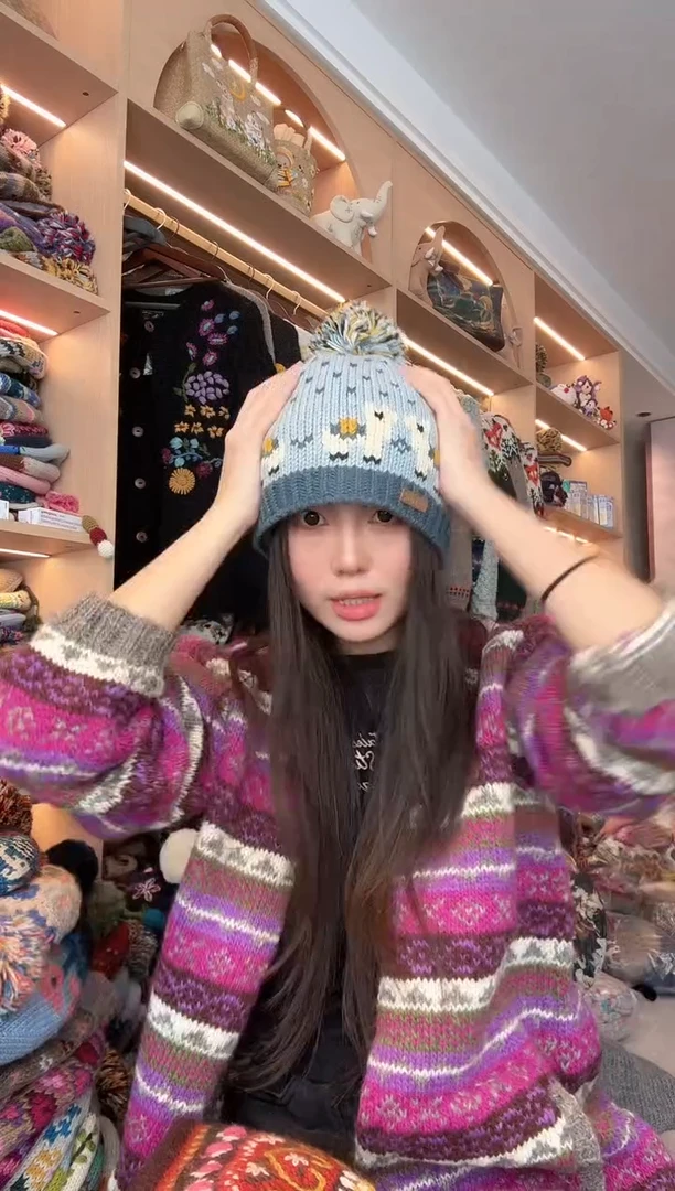 羊毛蓝色羊驼帽